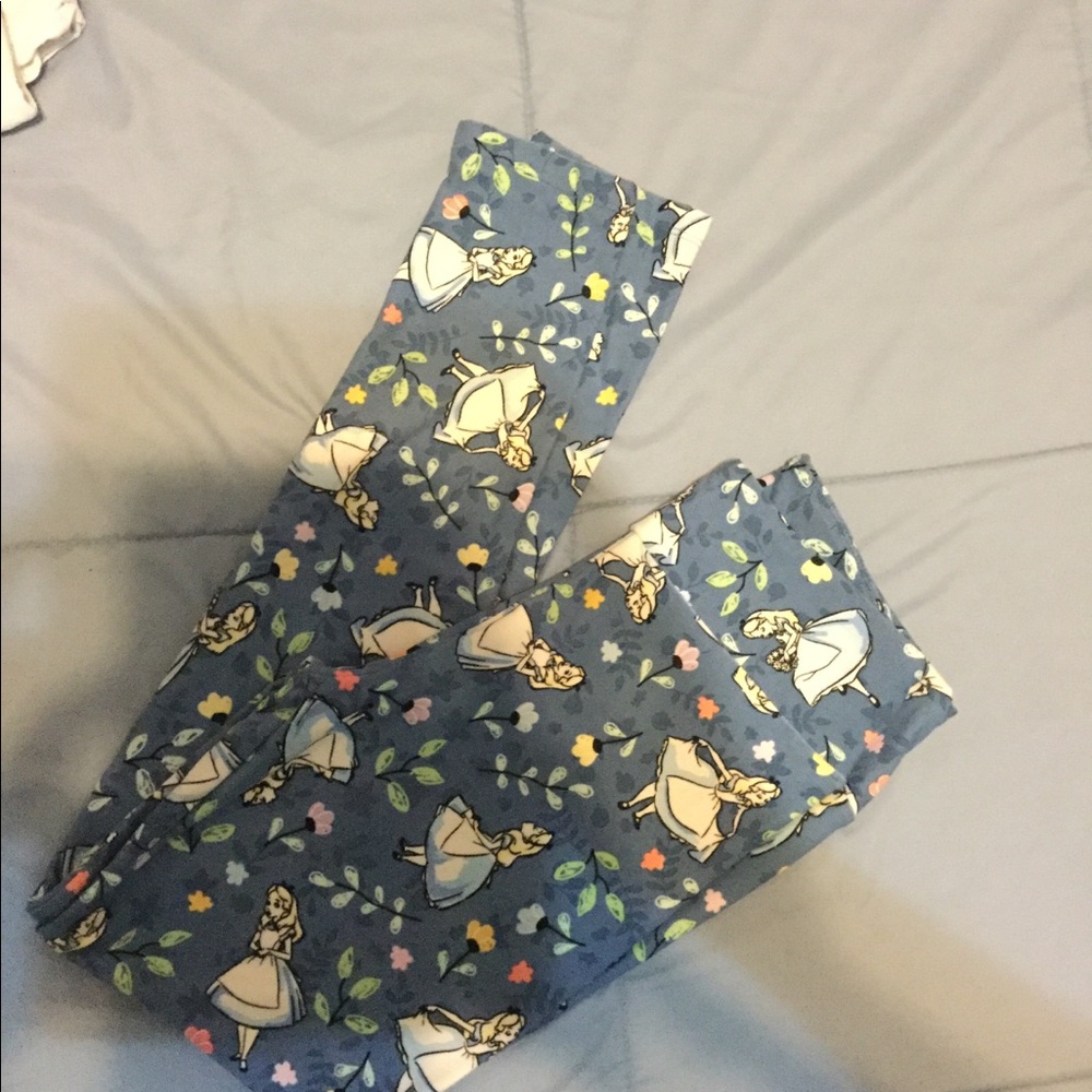 LuLaroe Disney Alice in Wonderland leggings OS
